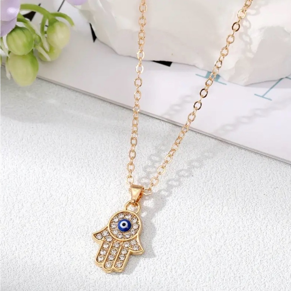 Gold Rhinestone Evil Eye Pendant Necklace – Stylish Protection Charm